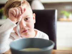 Çocuğumun Peşinde Elimde Tabakla Koşturmaktan Bıktım. Ne Yapabilirim?