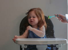 Çocuğuma Yemek Yedirirken Bazen Sabrım Kalmıyor ve Sinirleniyorum. Ben Kötü Bir Anne Miyim?