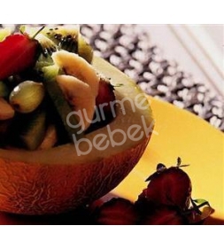 Keten tohumlu meyve salatası Keten tohumlu meyve salatası