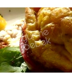 Mısır unlu omlet Mısır unlu omlet