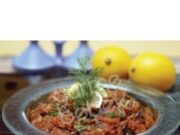 Beyaz peynirli limonlu fırınlanmış biber ve domates