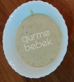 Sahlepli hurmalı muhallebi Sahlepli hurmalı muhallebi