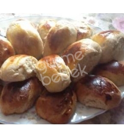 Tam buğdaylı mayalı poğaça Tam buğdaylı mayalı poğaça