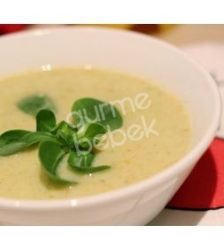 Ekşili sebzeli erişte çorbası Ekşili sebzeli erişte çorbası