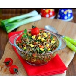 Ekşili yeşil mercimek salatası Ekşili yeşil mercimek salatası